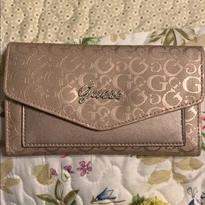 Beautiful GUESS rose gold wallet